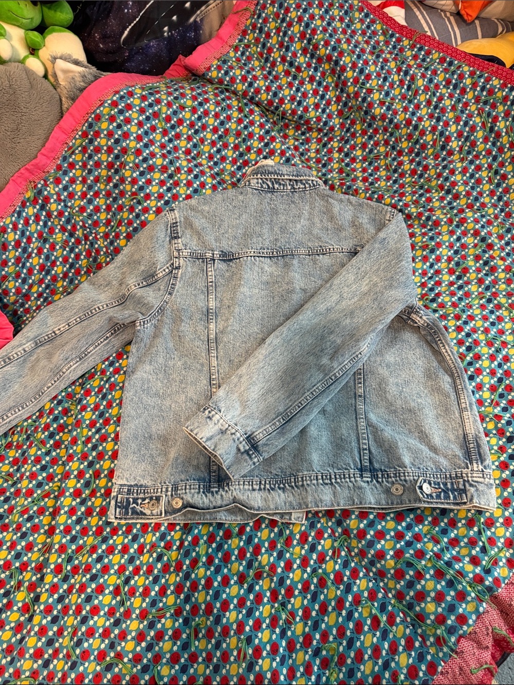Old Navy Light Blue Denim Truck Jacket excellent pre-owned condition. - Picture 5 of 12